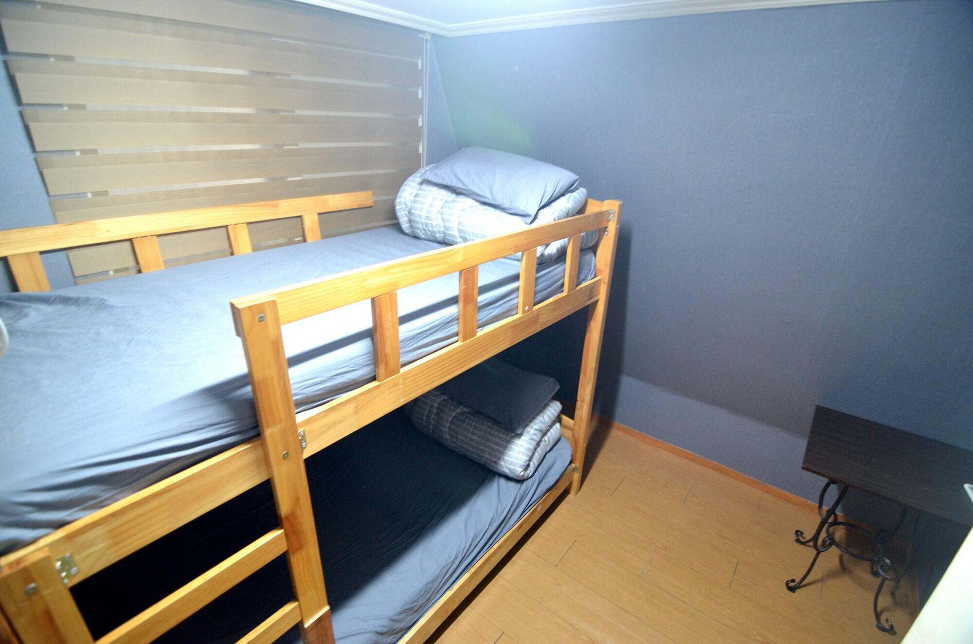 Kimchee Hongdae Guest house Seoul