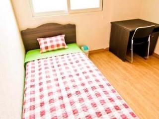 Guest house Kimchee Hongdae 2*
