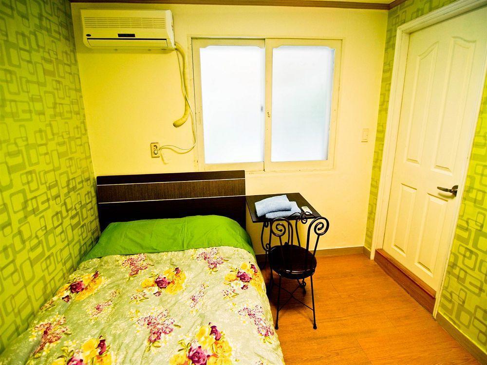 Guest house Kimchee Hongdae 2*