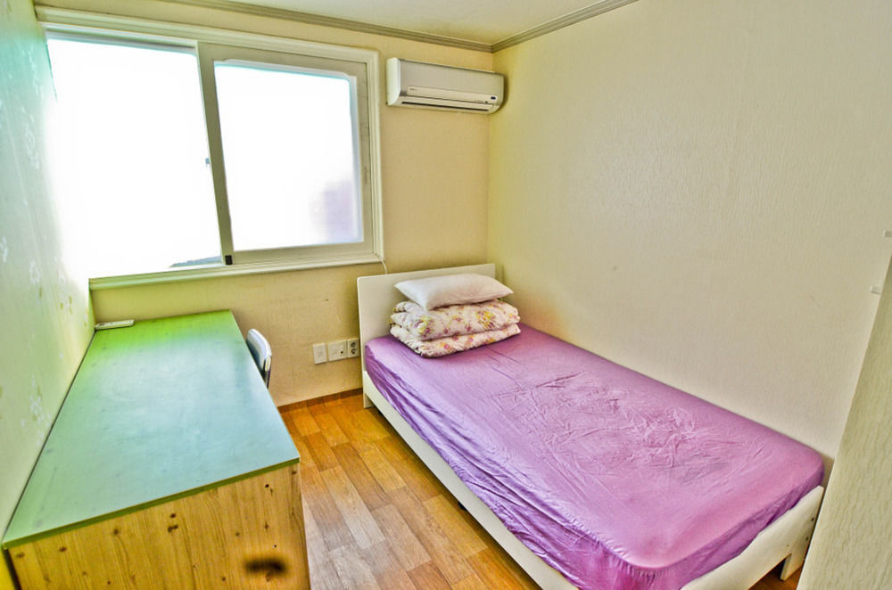 Kimchee Hongdae Guest house