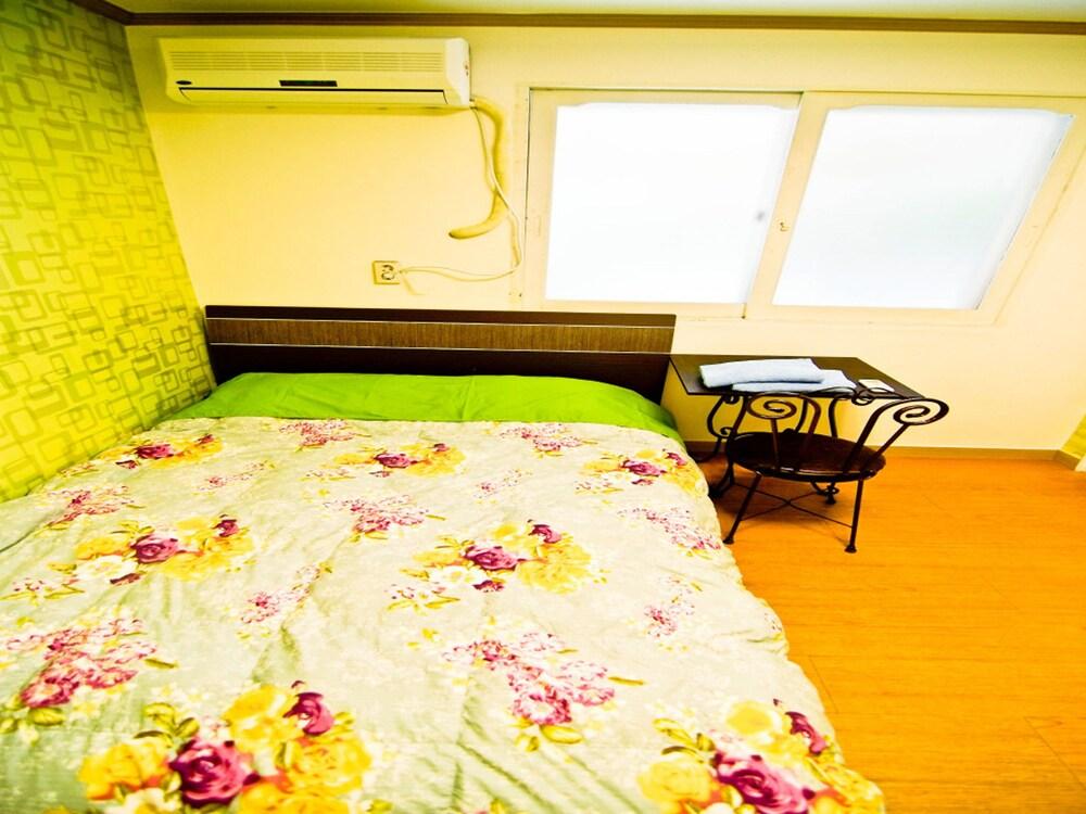 Guest house Kimchee Hongdae Seoul